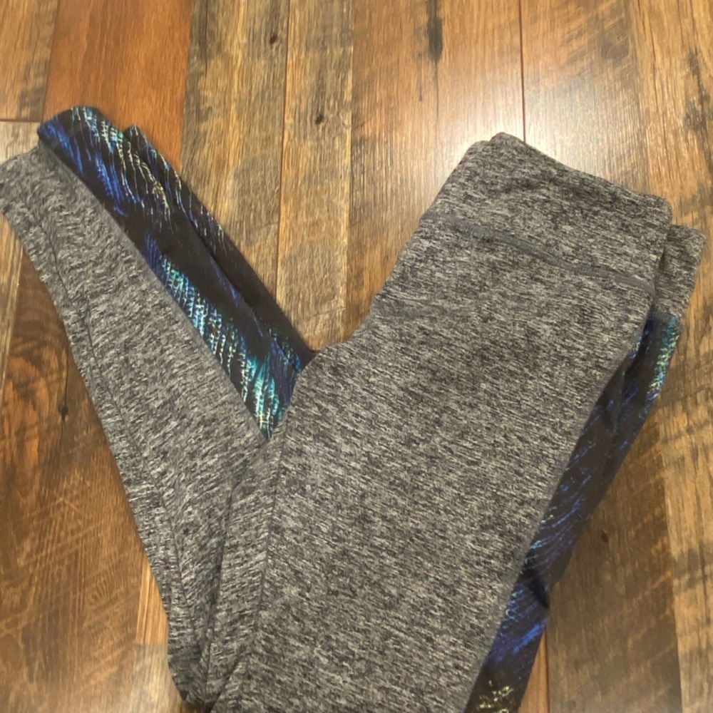 Lularoe Jordan womens workout pants leggings size medium